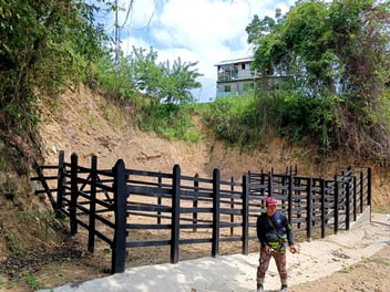 Reubicación y re Construcción del corral de la vereda la aguacatera al servicio de la comunidad de la Sierr Nevada de Santa Marta